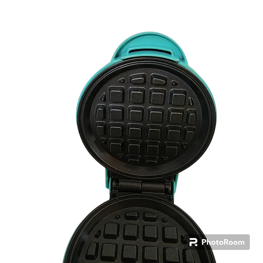 Mini waffle maker, teal